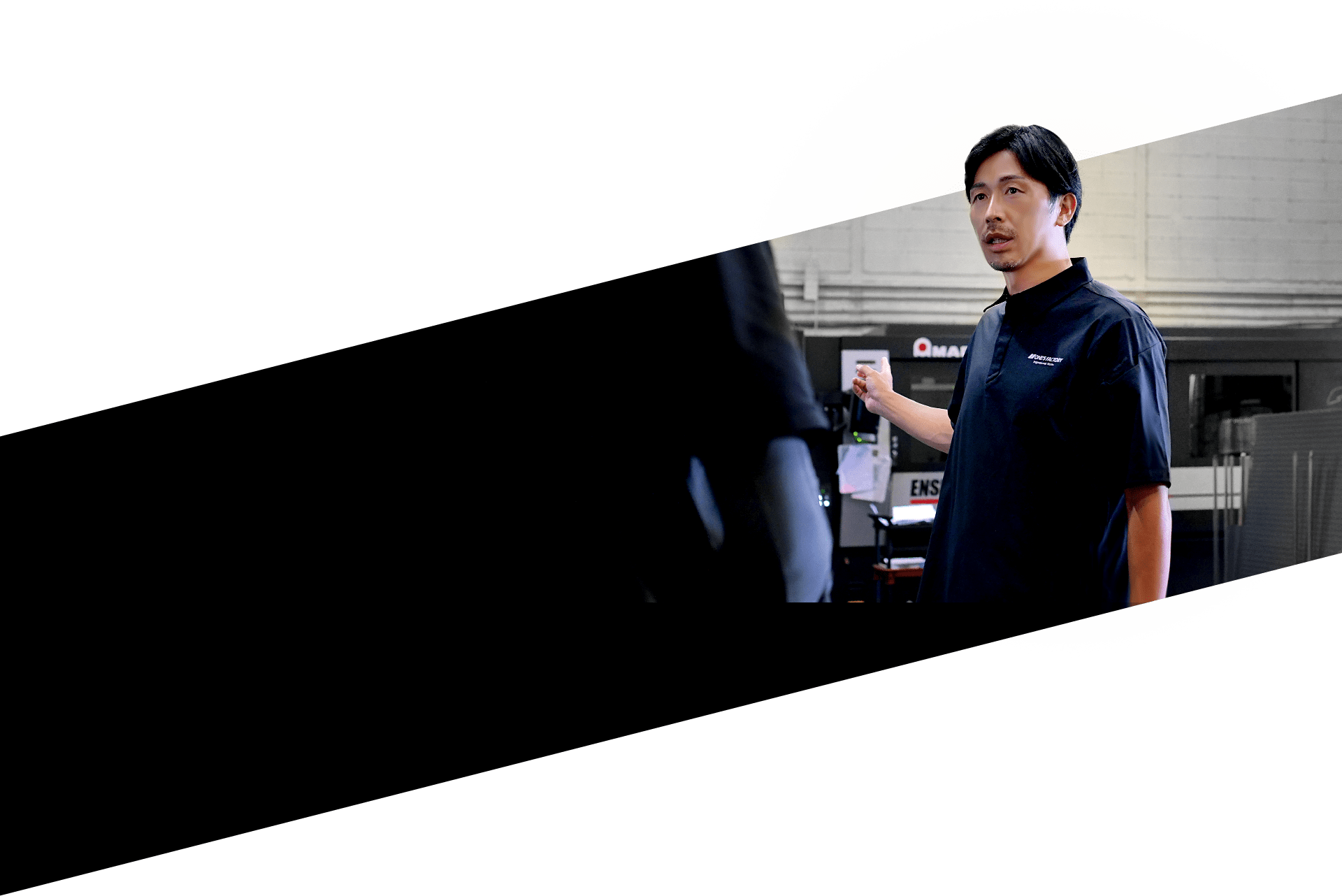 掲げるのは「社員第一主義」。社員一人ひとりが輝く環境で、期待を超えるモノづくりを追求します。