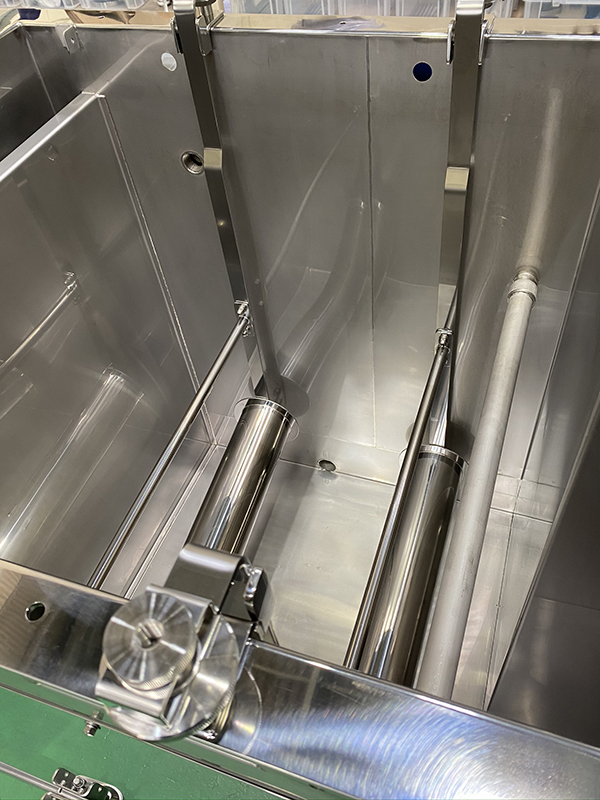 製缶板金_食品機器用タンク_05