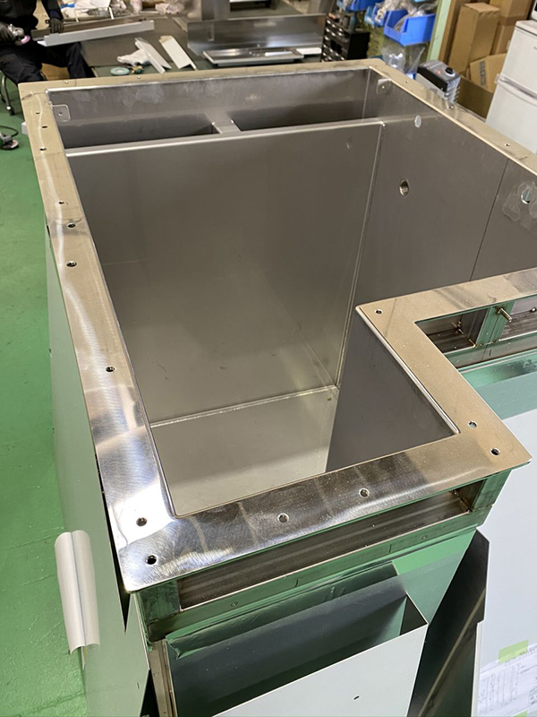 製缶板金_食品機器用タンク_01