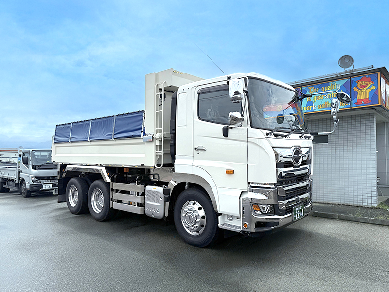 車体架装_ダンプ架装_03_ビフォー