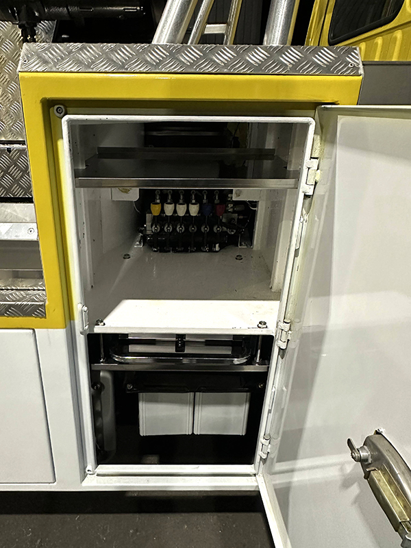 車体架装_レッカー架装_02_15