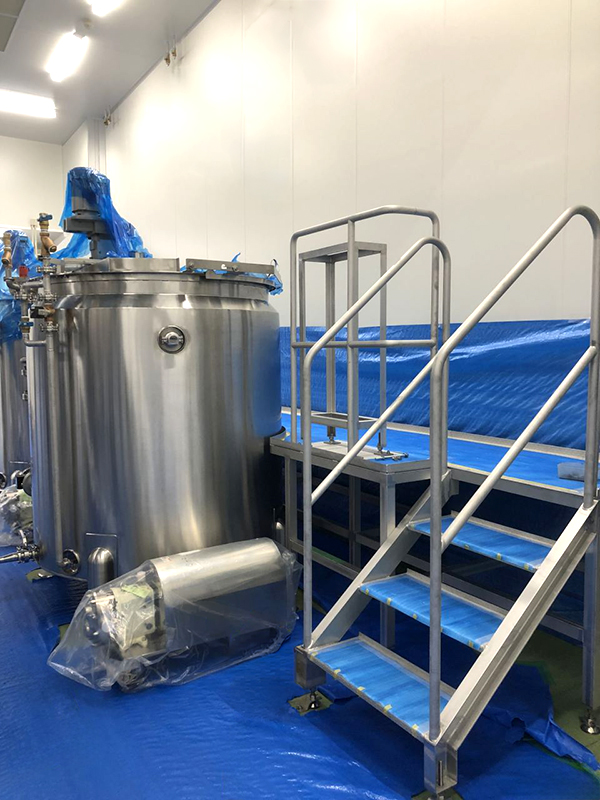 製缶板金_ステージ階段_04