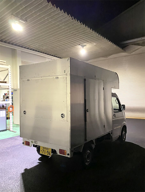 製缶板金_キッチンカー_02